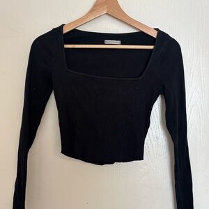 Vintage Urban Outfitters Black Long Sleeve Tee with Soft Cotton Comfort